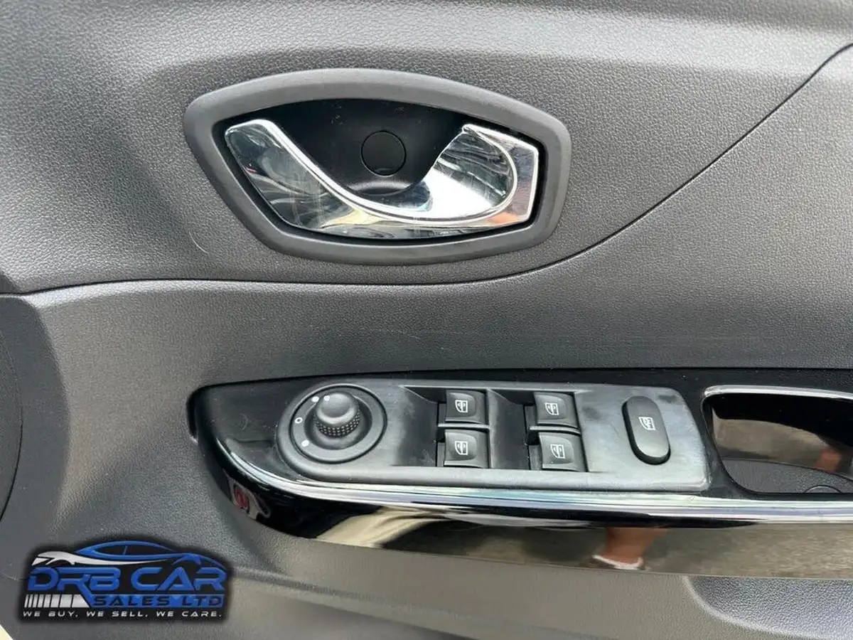 2017-renault-captur-09-tce-dynamique-nav-big-26