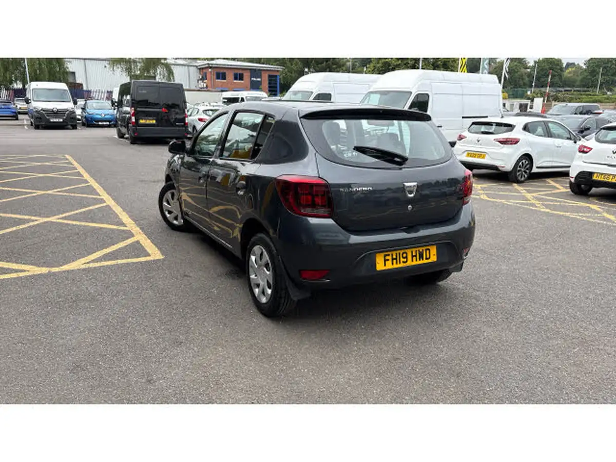 2019-dacia-sandero-10-sce-essential-big-41
