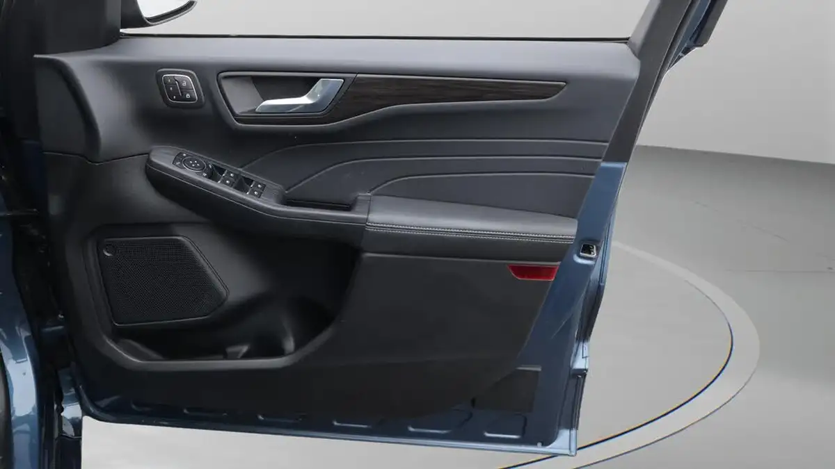 2022-ford-kuga-25t-vignale-225ps-phev-big-15