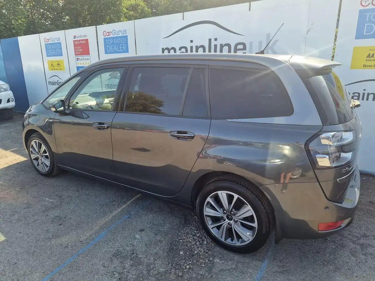 2017-citroen-grand-c4-picasso-16bluehdi-exclusive-eat6-big-2