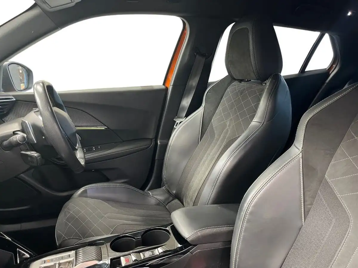 2022-peugeot-2008-suv-12-puretech-gt-premium-155bhp-big-9