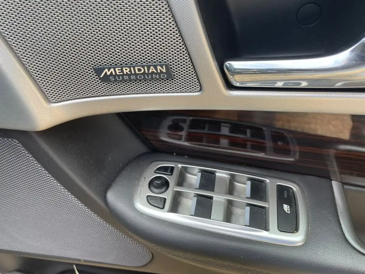 2013-jaguar-xf-22td-portfolio-200ps-ss-sportbrake-5d-auto-big-11