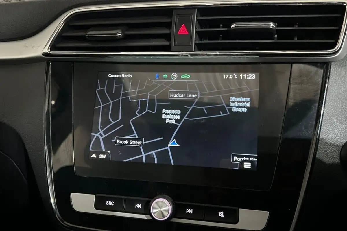 2021-mg-zs-suv-e-exclusive-ev-big-16