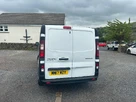 2017-renault-trafic-16dci-sl29-120-business-e6-panel-small-15