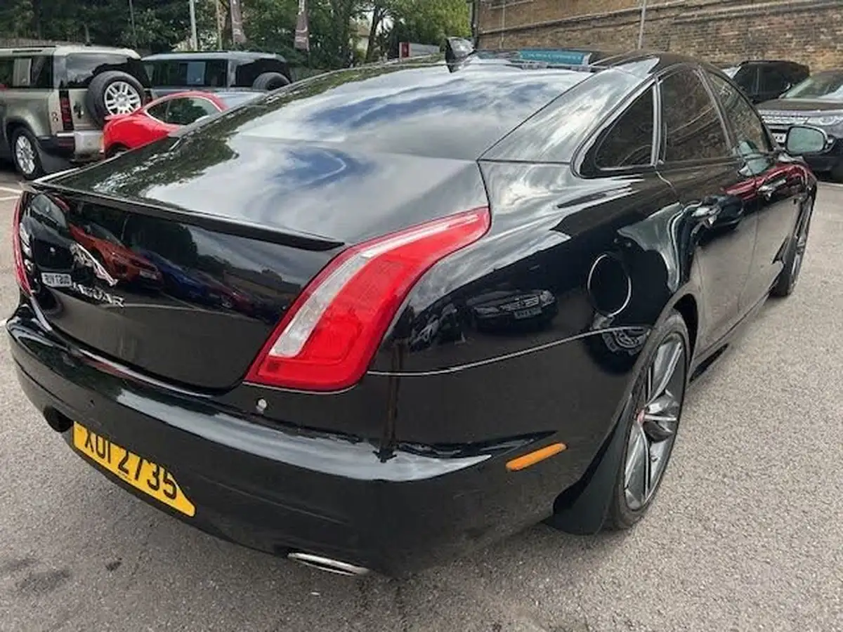 2019-jaguar-xj-series-30td-xj-r-sport-big-7