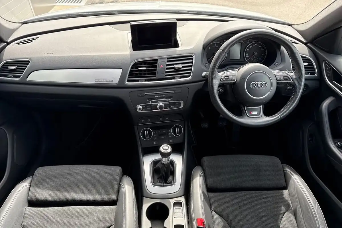 2018-audi-q3-20-tdi-quattro-s-line-edition-150ps-big-32