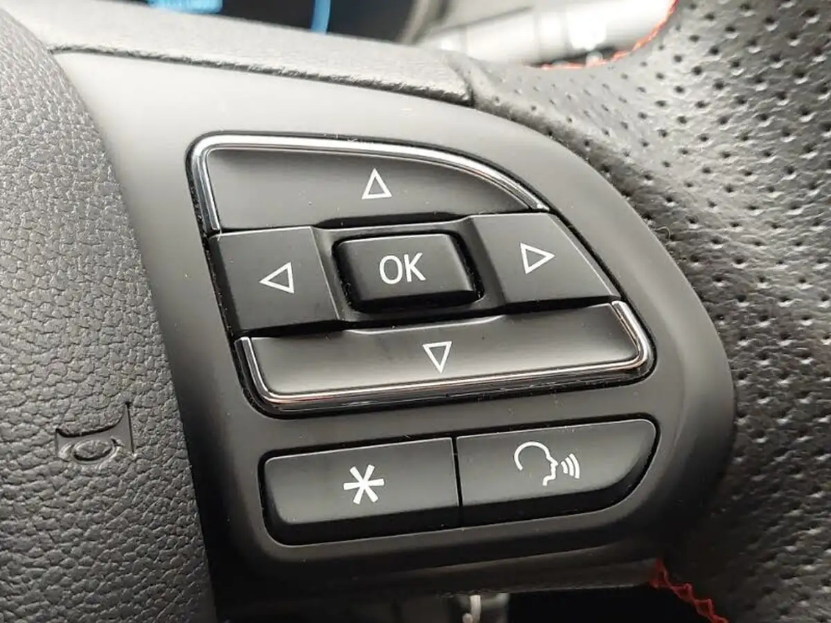 2023-mg-zs-suv-15-vti-tech-exclusive-big-18