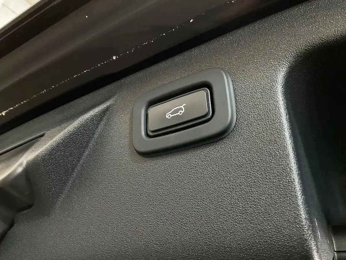 2020-land-rover-discovery-sport-20-d150-s-big-65
