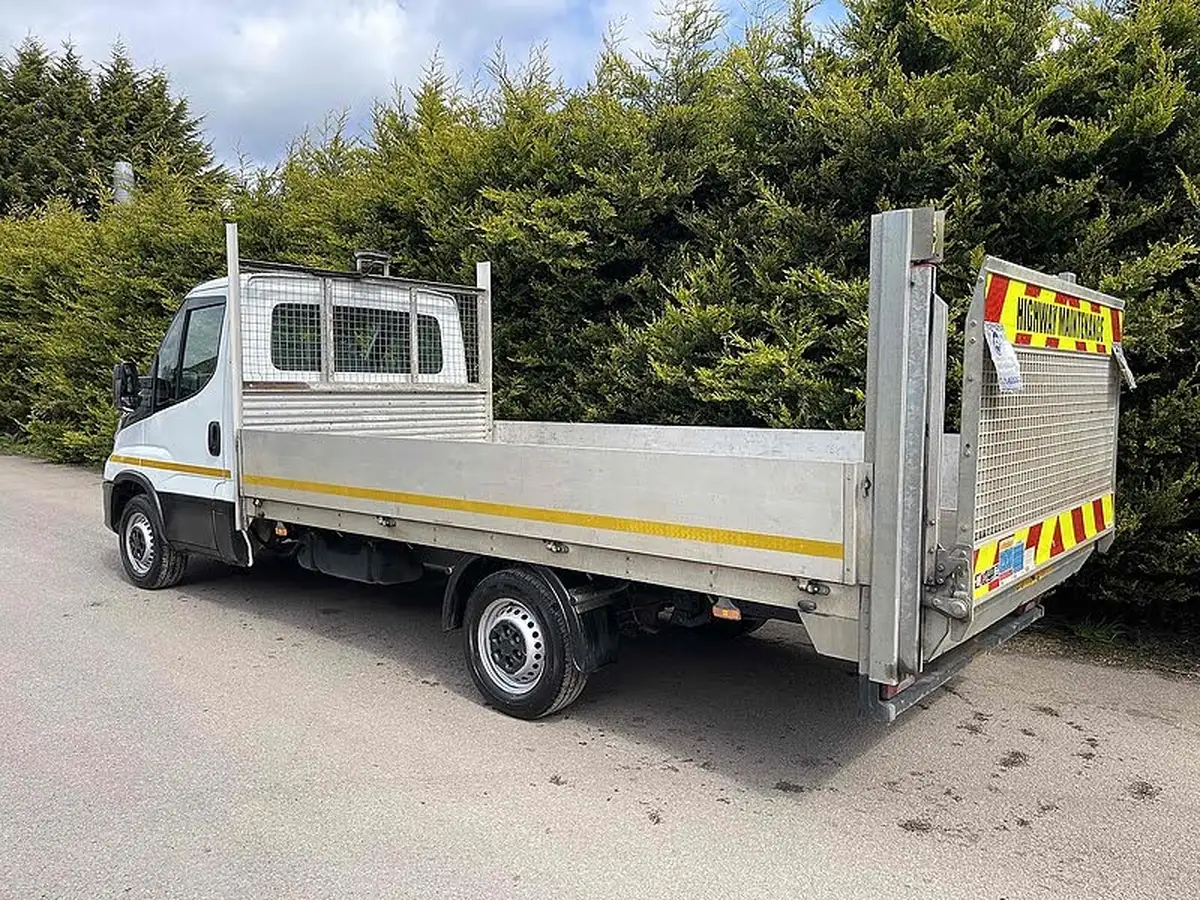 2021-iveco-daily-s-class-23td-35s14-3450-eu6-chassis-cab-hi-matic-big-2