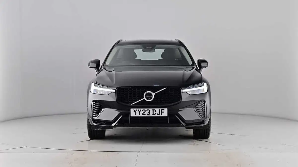 2023-volvo-xc60-20-b5-plus-big-54