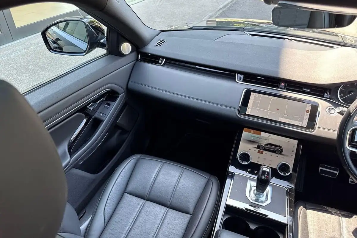 2022-land-rover-range-rover-evoque-20-d200-r-dynamic-hse-big-23