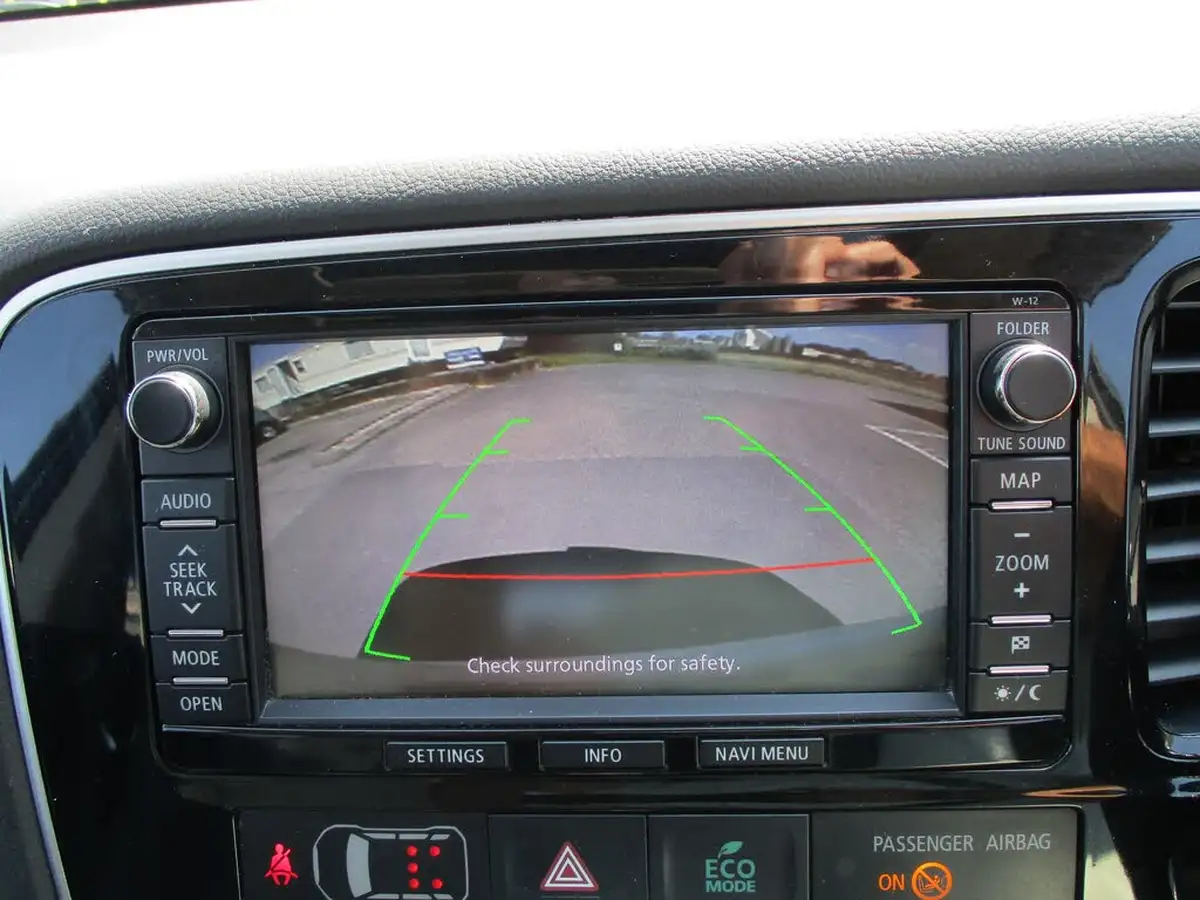 2014-mitsubishi-outlander-22di-d-gx4-auto-big-18