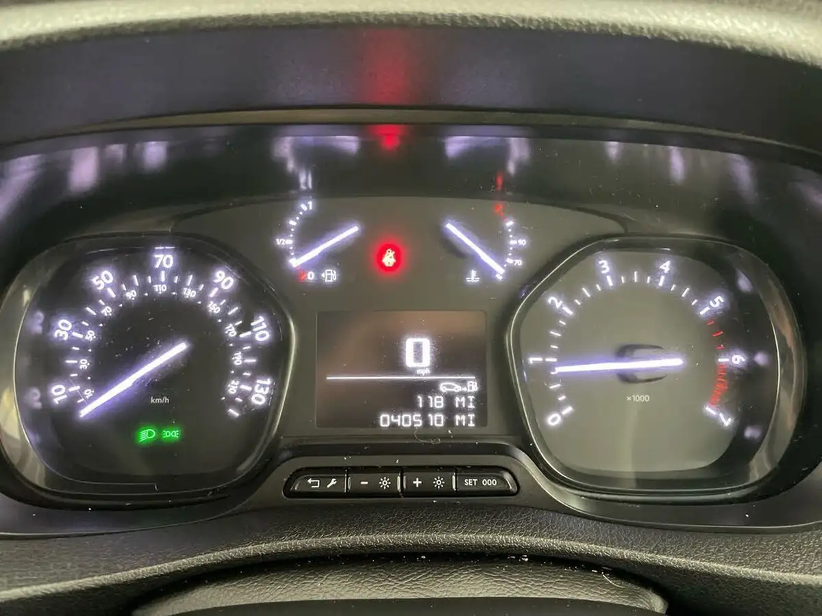 2022-peugeot-expert-15-bluehdi-professional-premium-compact-1000-big-19