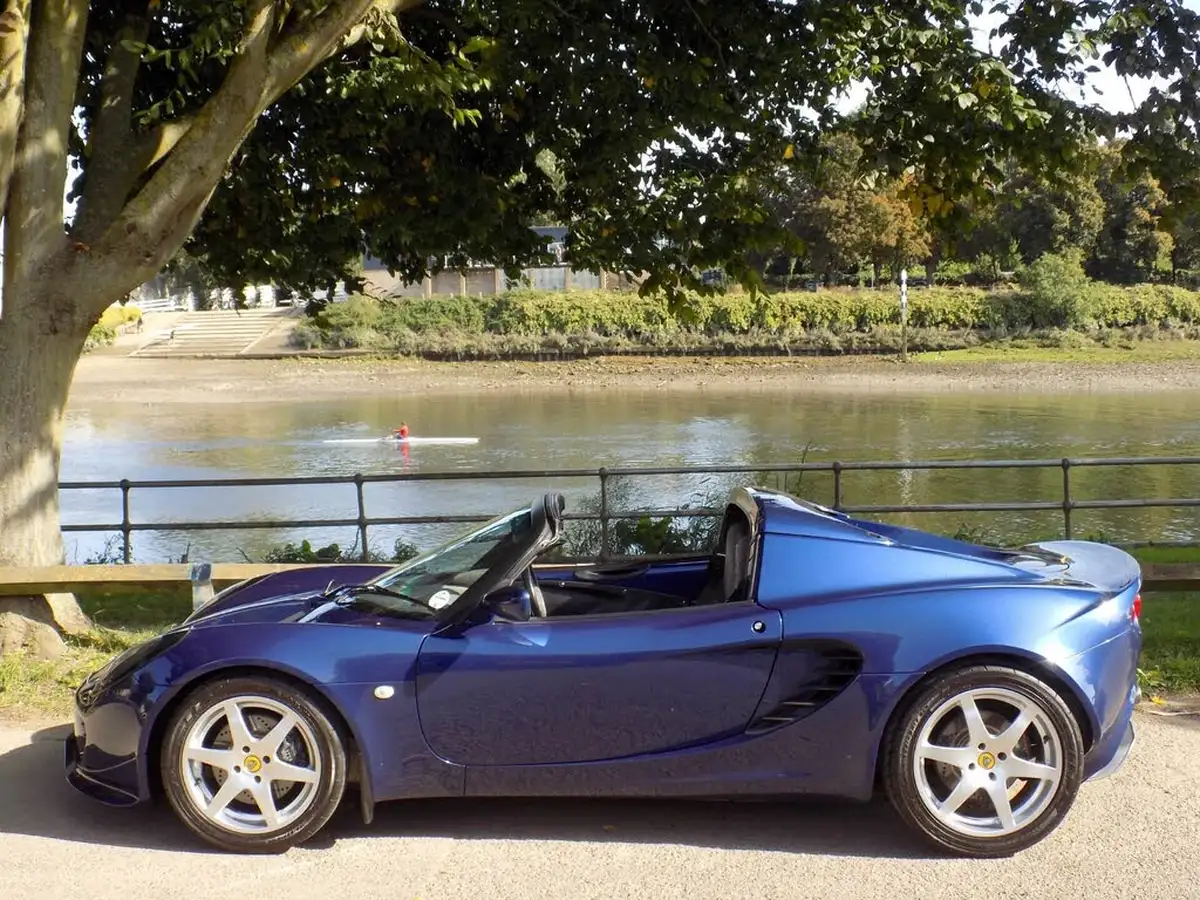 2001-lotus-elise-18-big-48