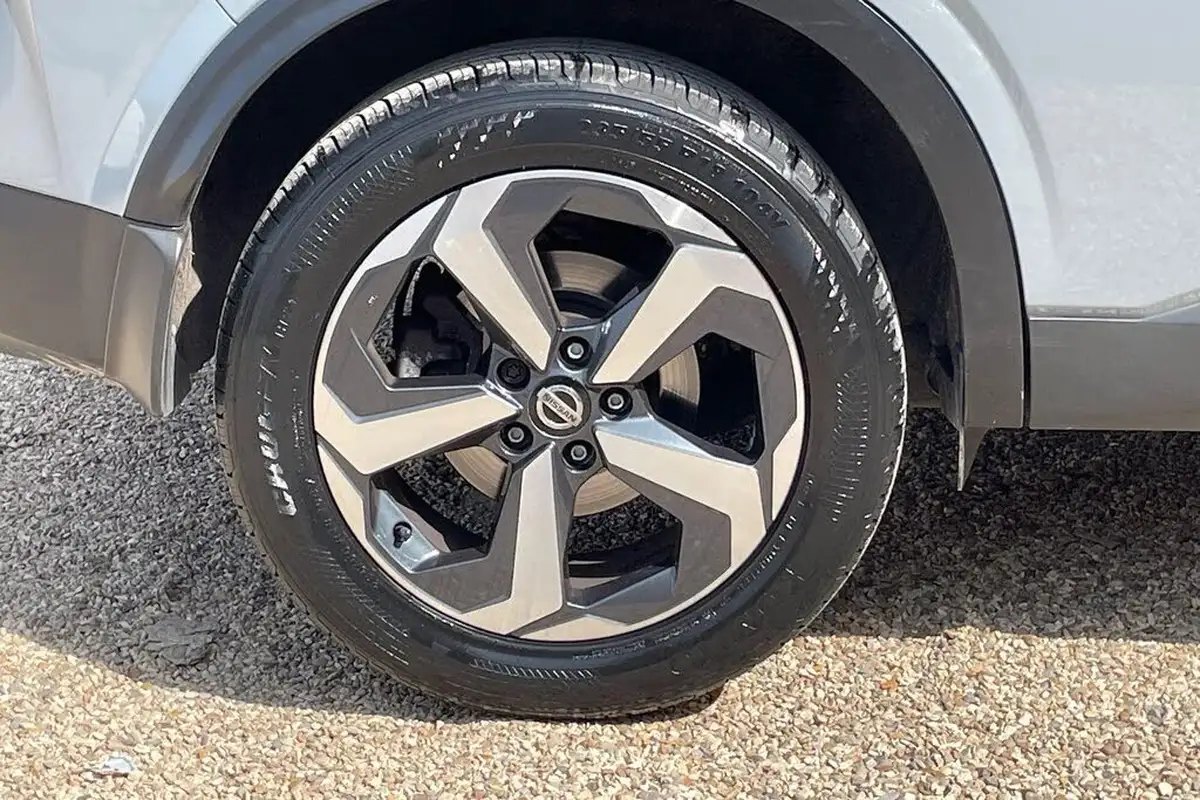 2021-nissan-qashqai-13-dig-t-premiere-edition-140ps-big-12