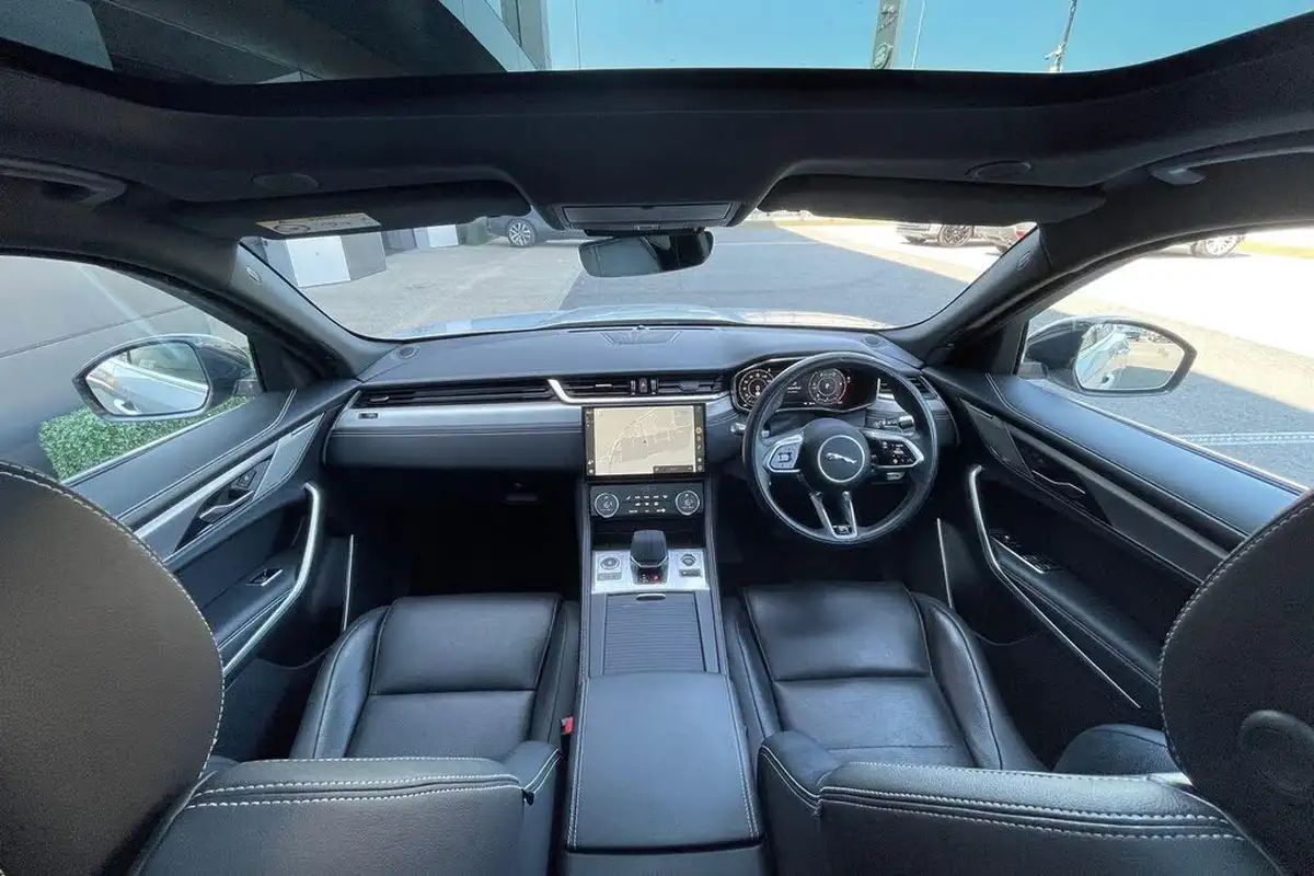 2021-jaguar-f-pace-big-2