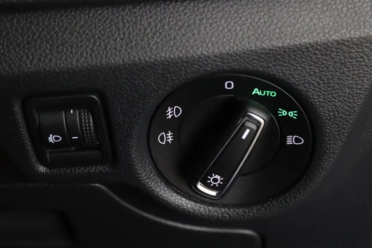 2023-skoda-scala-15-tsi-se-big-16