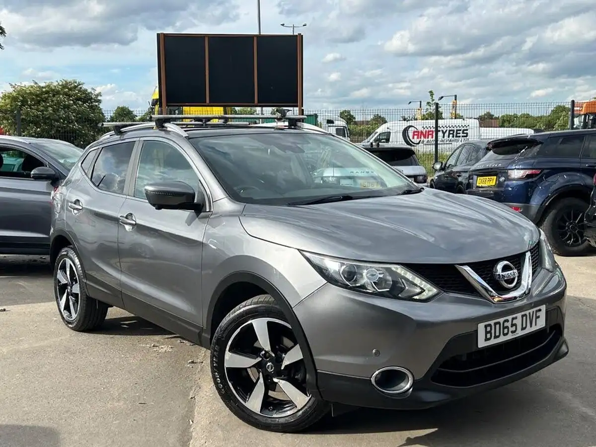 2015-nissan-qashqai-15dci-n-tec-big-0