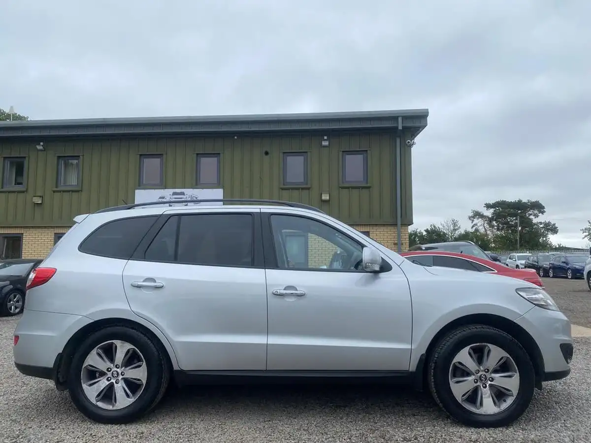 2012-hyundai-santa-fe-22td-premium-7st-auto-big-23