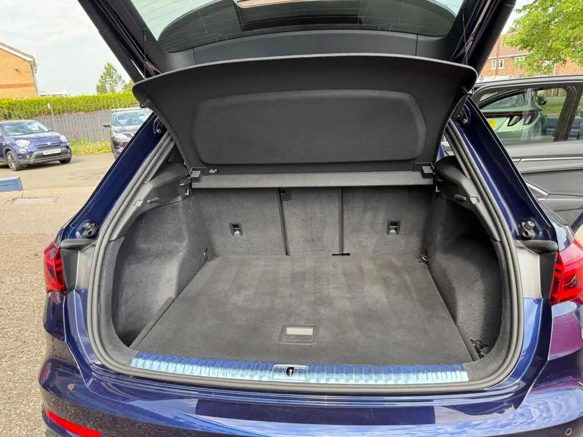 2024-audi-q3-15-35-tfsi-s-line-station-wagon-big-15