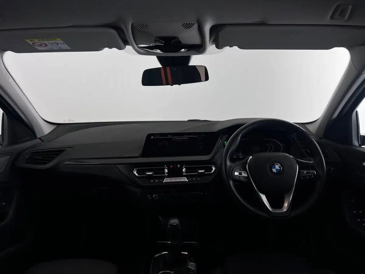 2022-bmw-1-series-15-118i-sport-big-19