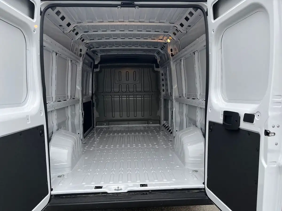 2025-fiat-ducato-22td-35-l3h2-eu6e-panel-big-11
