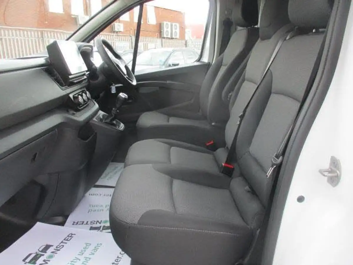 2023-renault-trafic-20dci-sl28-130-business-big-28