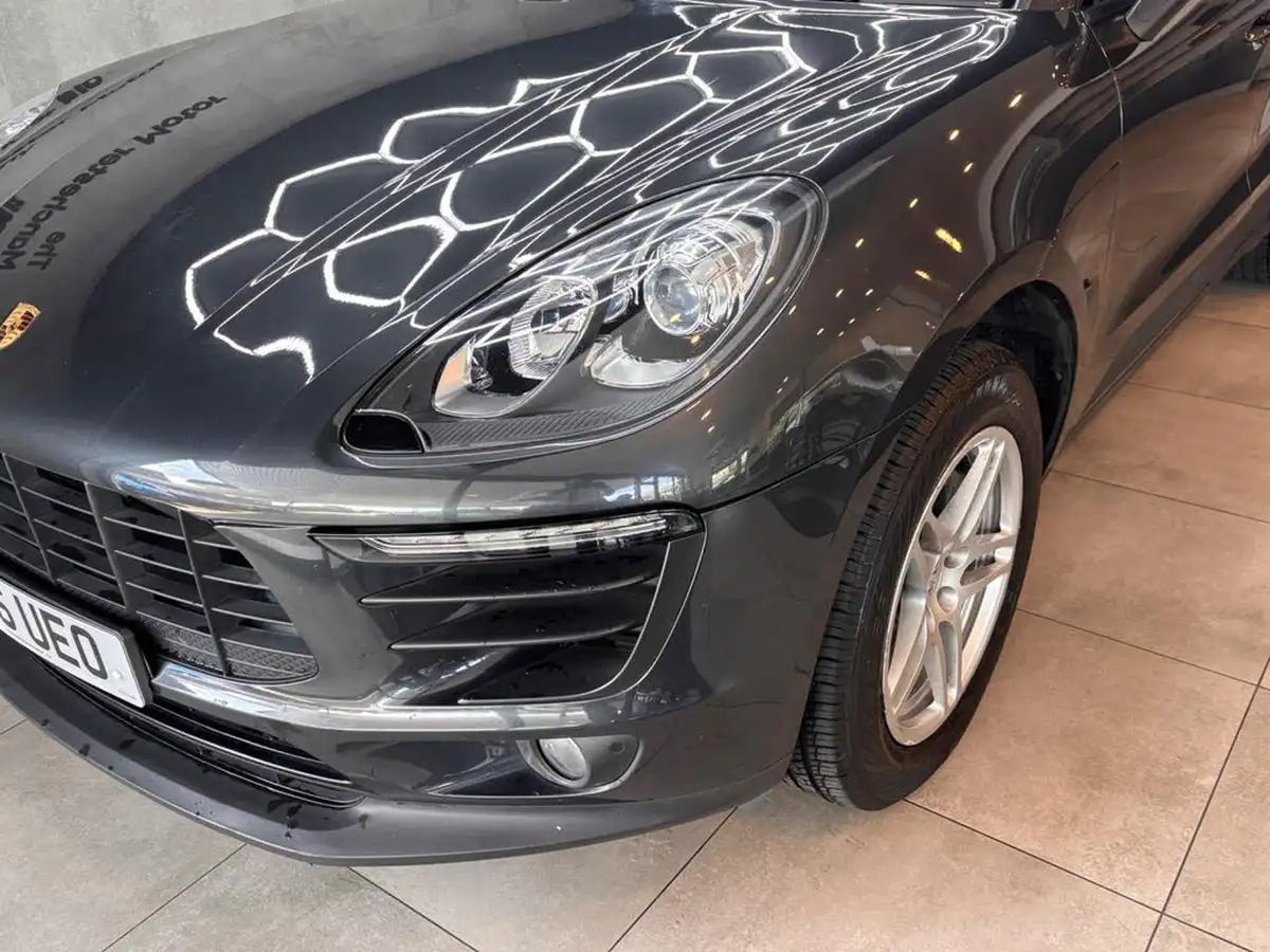 2016-porsche-macan-20-big-4
