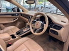 2016-porsche-macan-20-small-39
