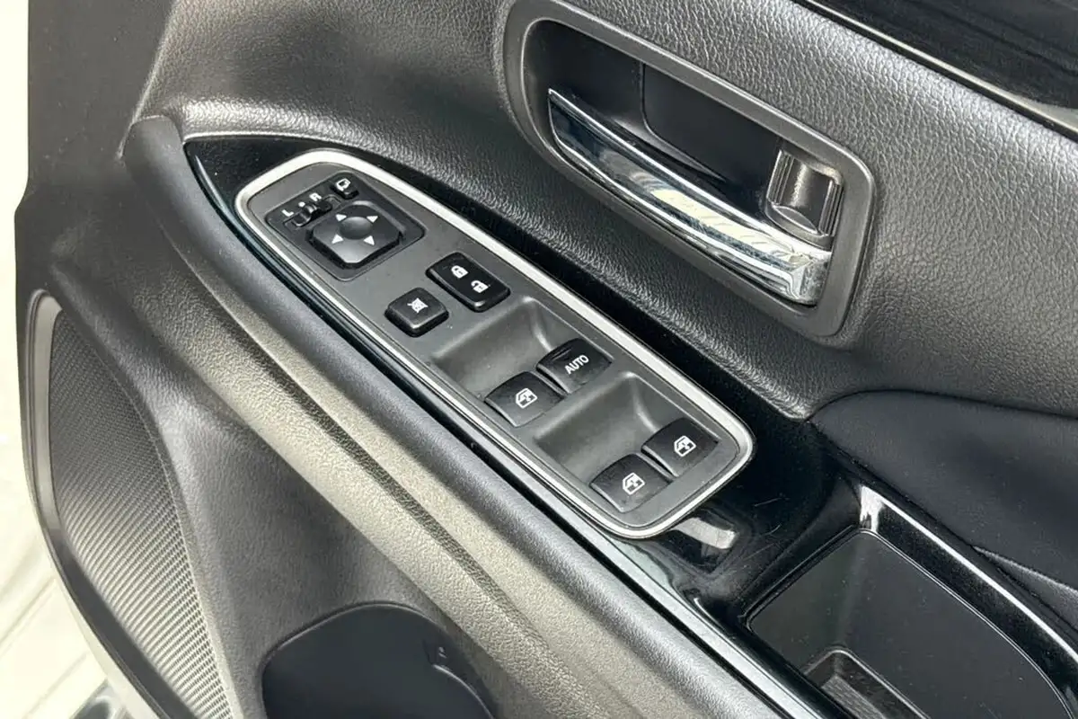 2017-mitsubishi-outlander-20-4hs-phev-5st-big-20