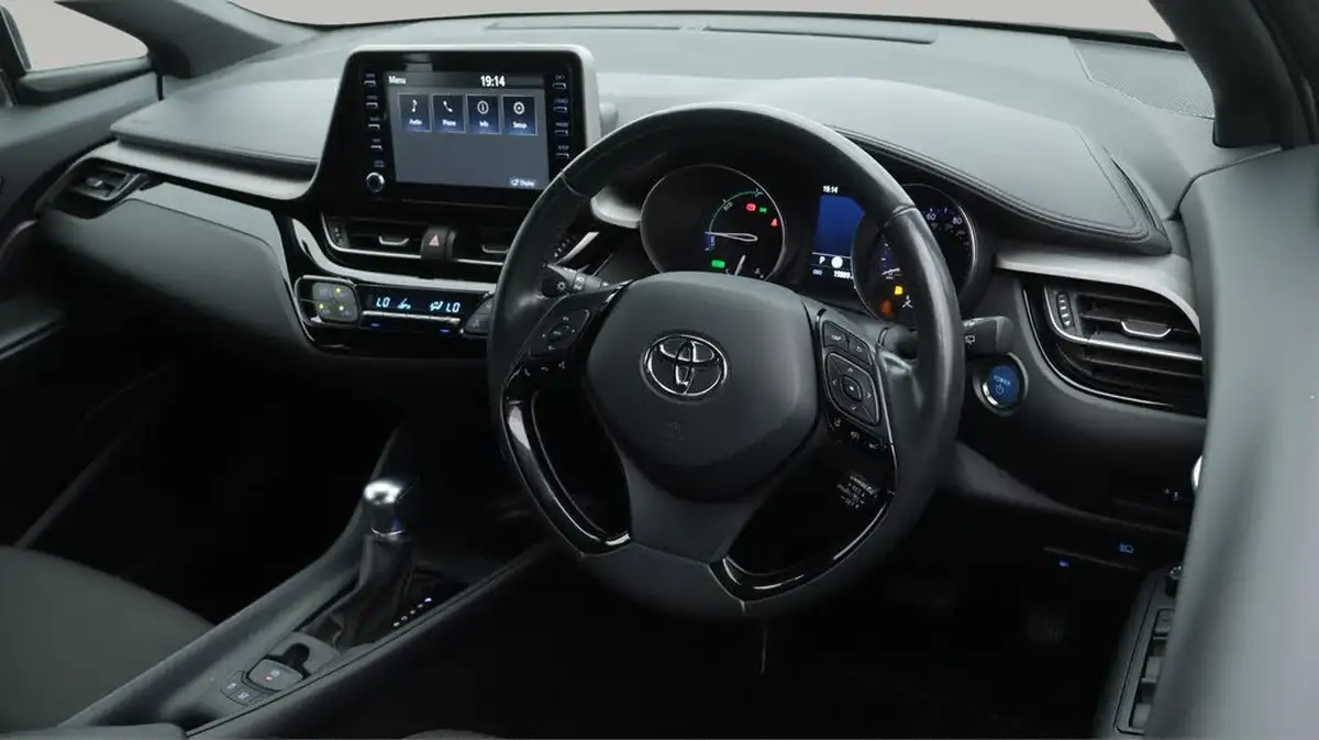2022-toyota-c-hr-18-vvt-i-icon-big-9