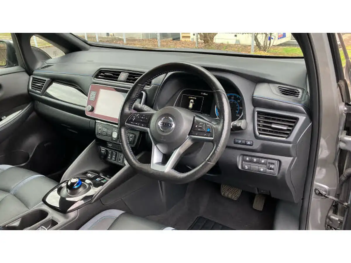 2021-nissan-leaf-e-tekna-big-10