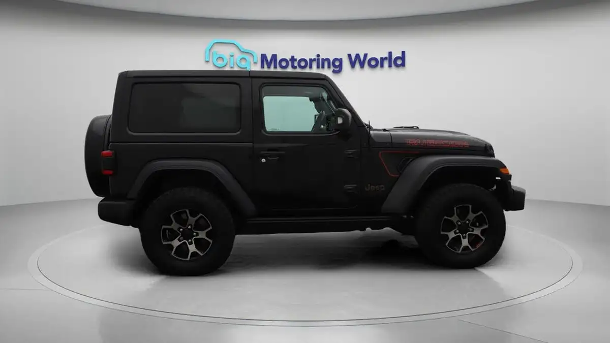 2019-jeep-wrangler-22-multijet-ii-rubicon-hard-3d-big-8