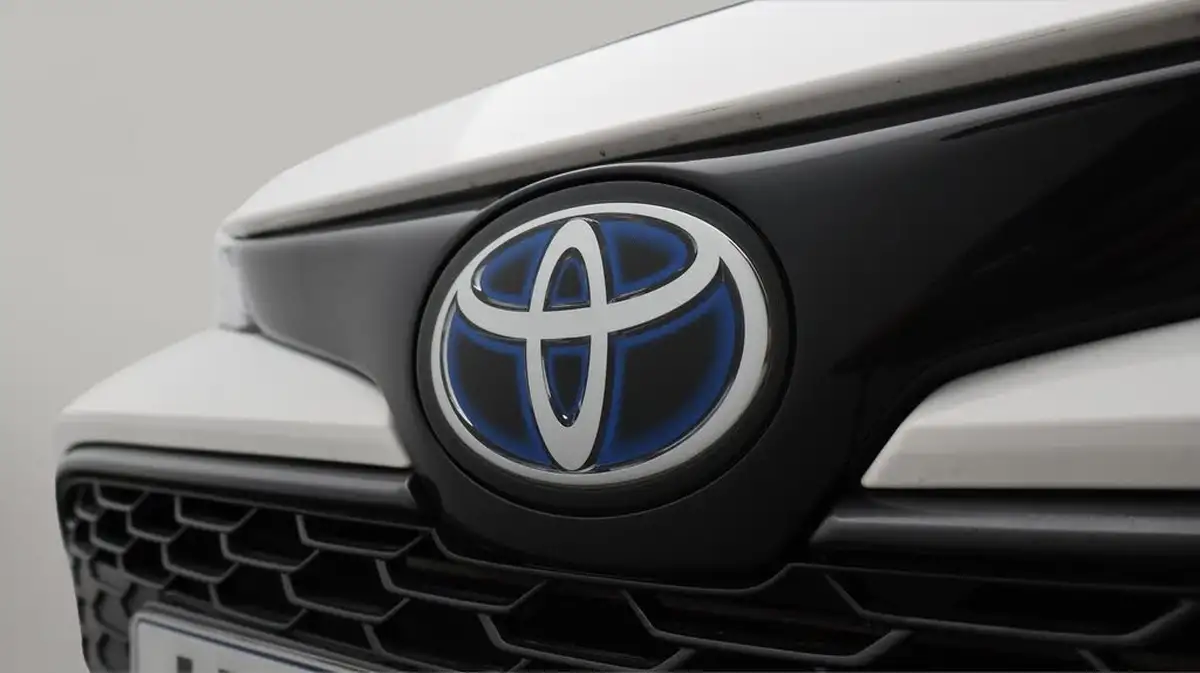 2022-toyota-corolla-18-vvt-i-icon-120bhp-spare-wheel-touring-sports-5d-big-20