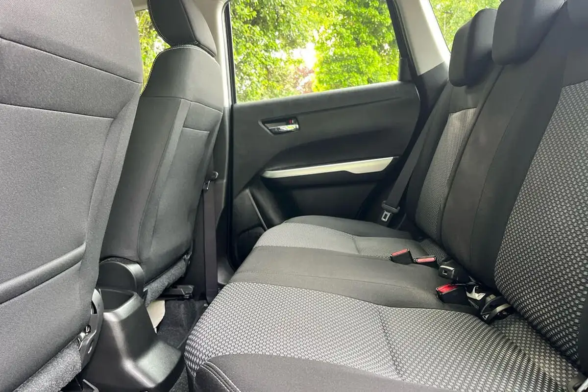 2017-suzuki-vitara-16-sz4-big-6