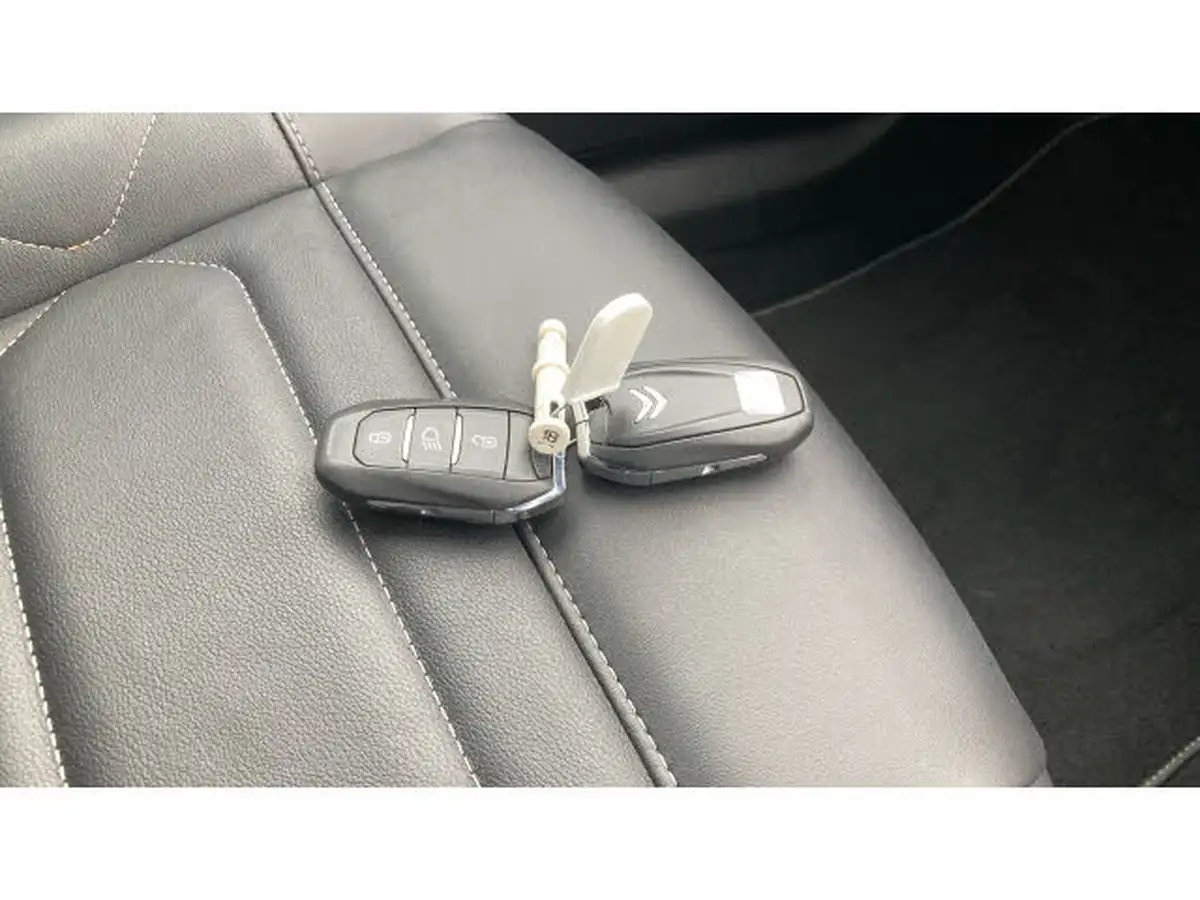 2022-citroen-c4-12-puretech-shine-plus-130ps-big-18