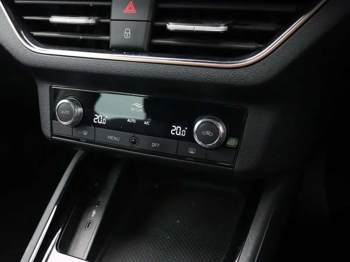 2022-skoda-scala-10-tsi-se-l-115ps-dsg-big-28