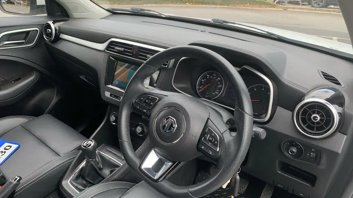 2019-mg-zs-suv-15-vti-tech-exclusive-106ps-big-10