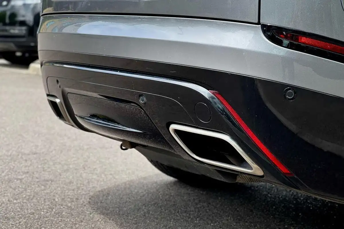 2021-land-rover-range-rover-velar-big-26