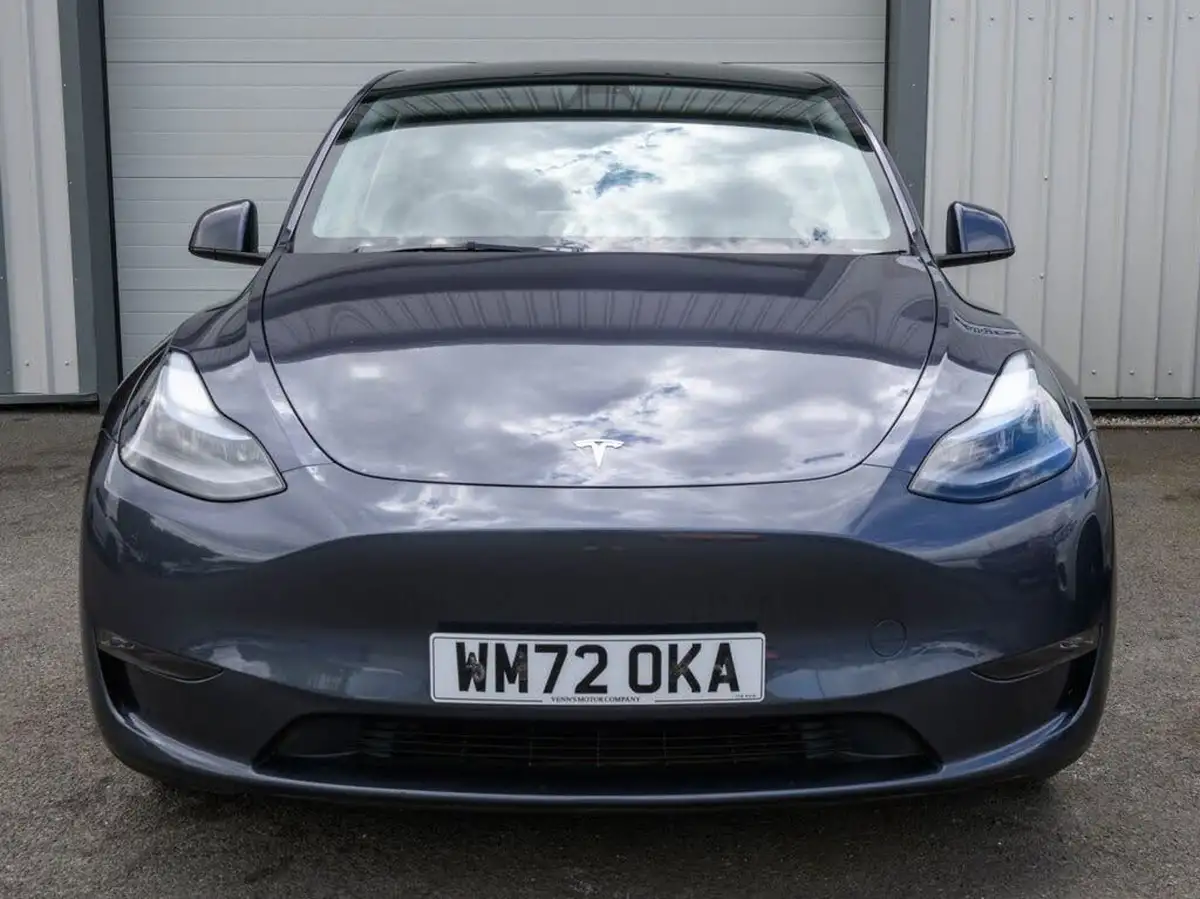 2023-tesla-model-y-e-long-range-big-3