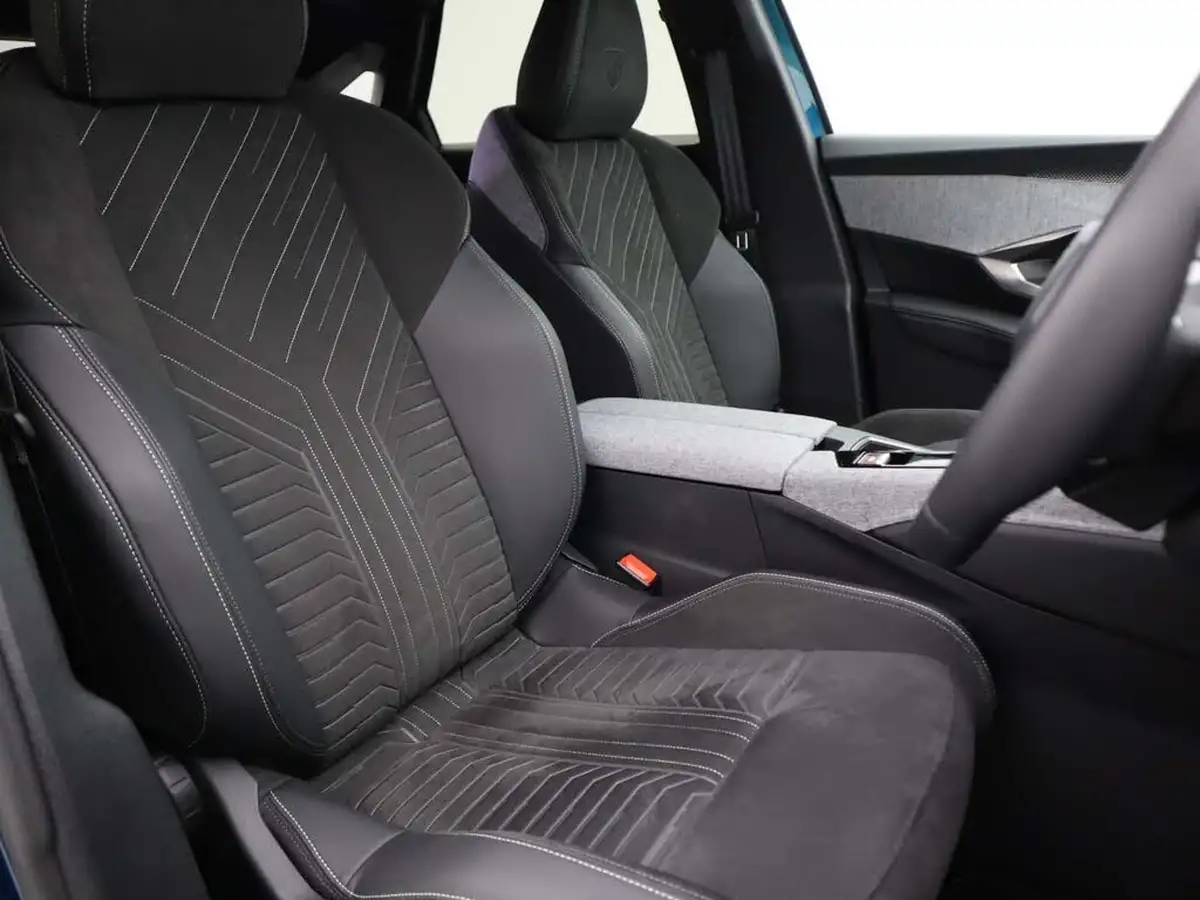 2024-peugeot-3008-suv-e-gt-210ps-73kwh-big-12
