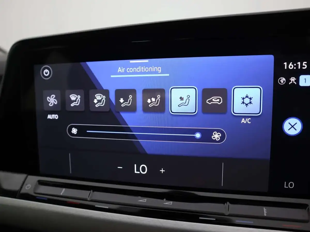 2023-volkswagen-golf-15-etsi-life-130ps-estate-big-22