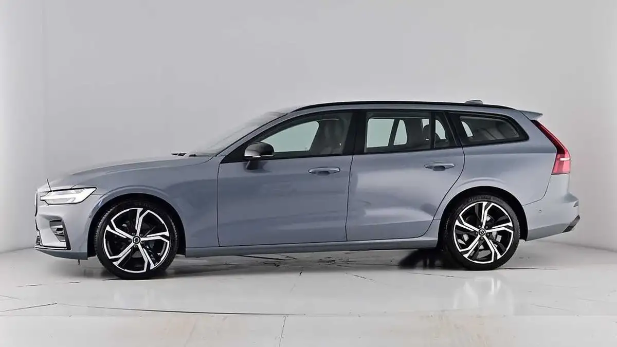 2023-volvo-v60-20-b3-plus-station-wagon-big-62