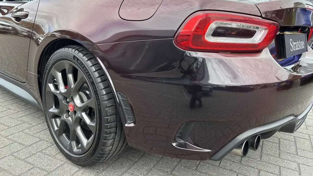 2018-abarth-124-14-multiair-spider-big-10