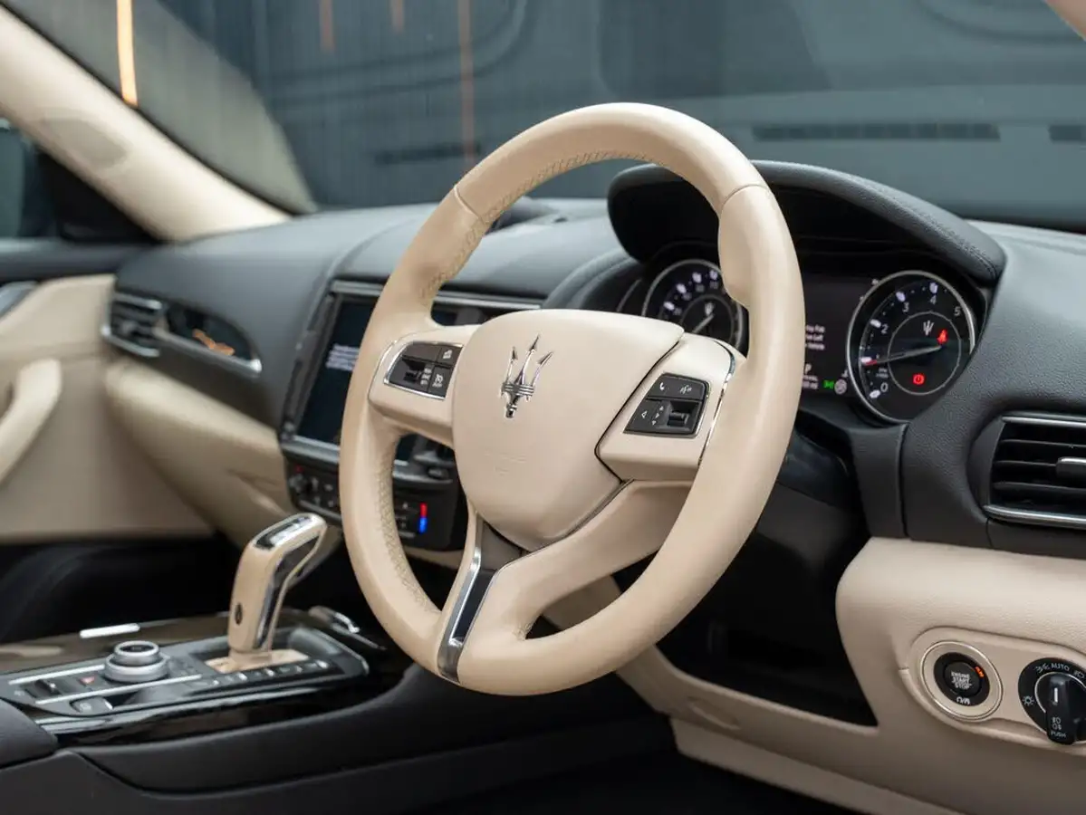 2022-maserati-levante-20-gt-big-13