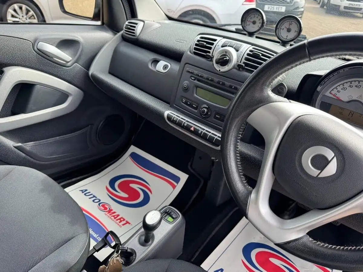 2010-smart-fortwo-10-pulse-71bhp-coupe-big-14