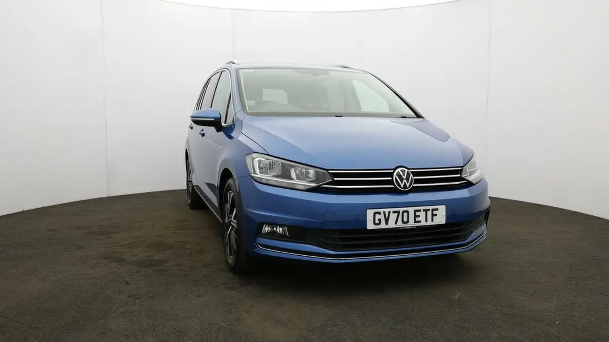 2021-volkswagen-touran-15-tsi-sel-dsg-big-39