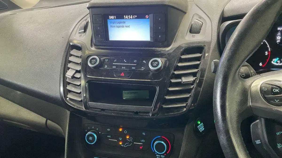 2020-ford-transit-connect-15-ecoblue-l2-240-limited-big-10