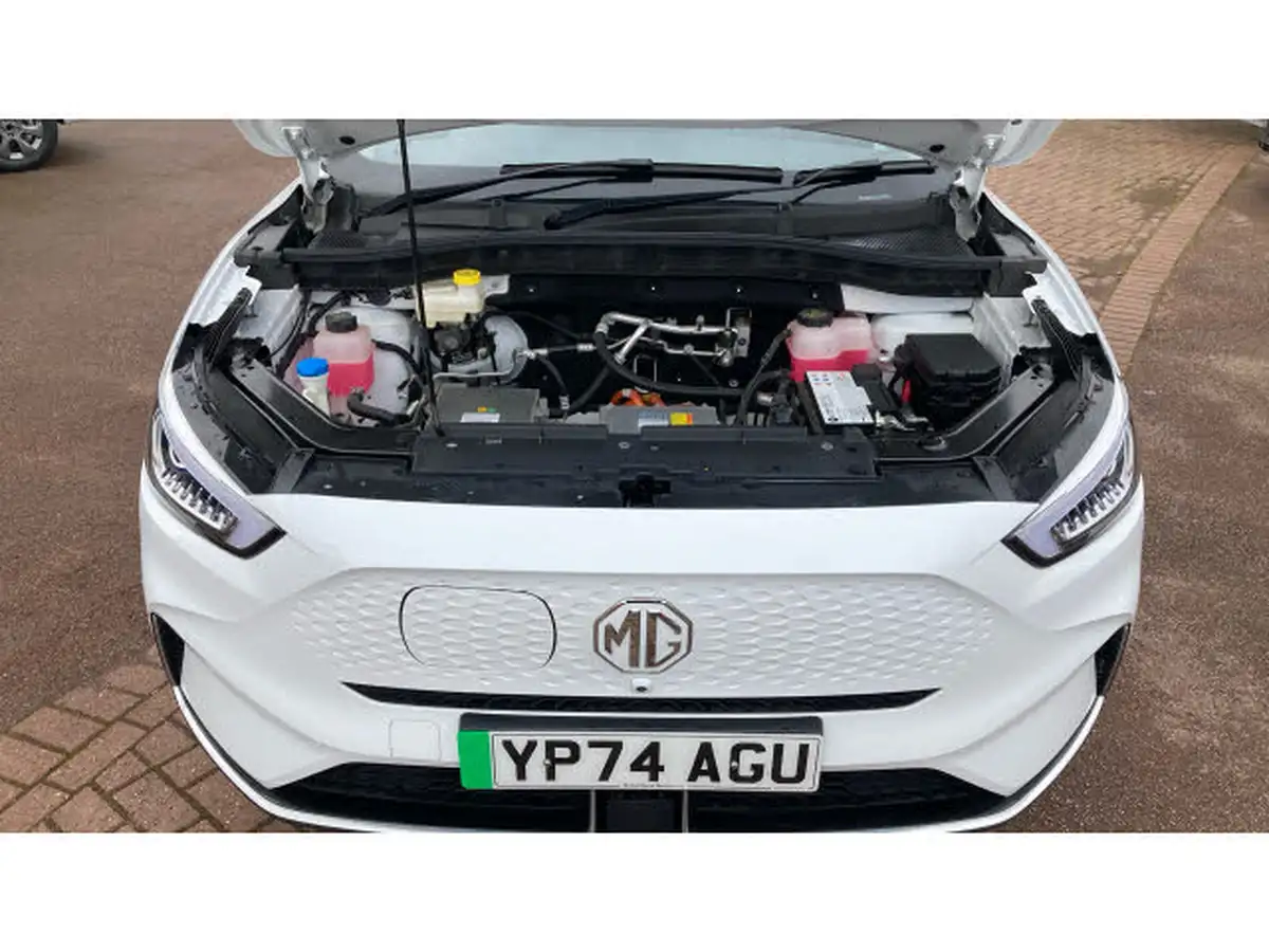 2025-mg-zs-suv-e-trophy-connect-ev-176ps-big-7