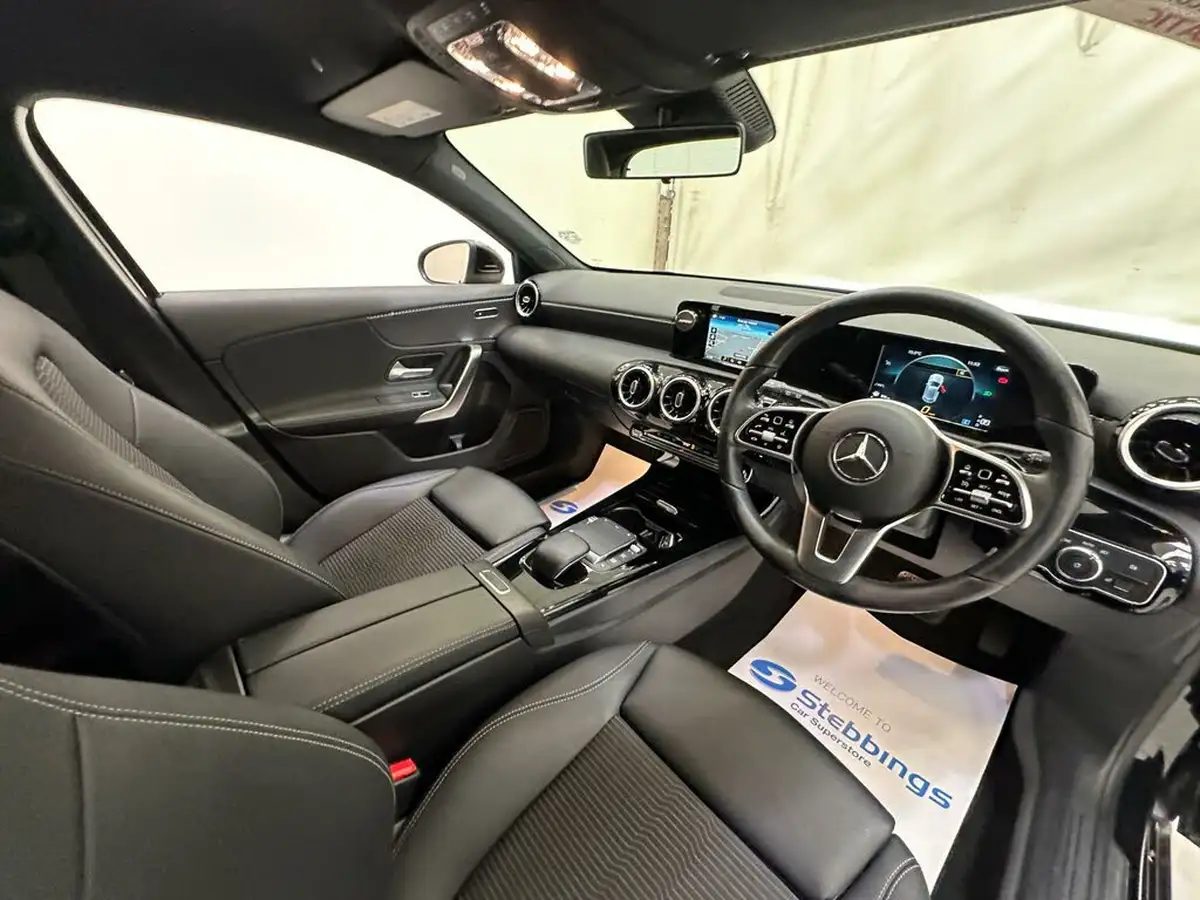 2019-mercedes-benz-a-class-20d-a200d-sport-hatchback-5d-big-7